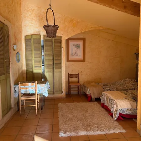 Les Jardins De Valaurie Tatil Evi