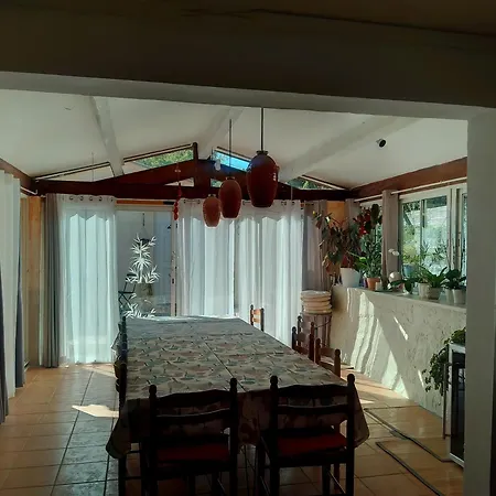 Tatil Evi Les Jardins De Valaurie Corbés