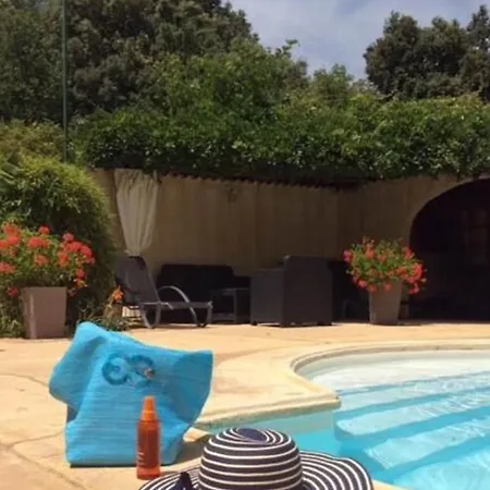 Les Jardins De Valaurie Tatil Evi